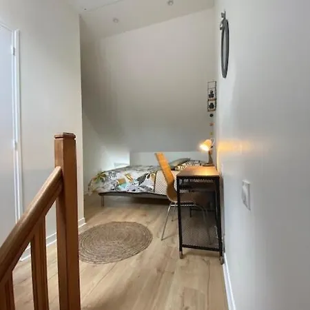 Daire Petite Maison Independante A 7mn De La *